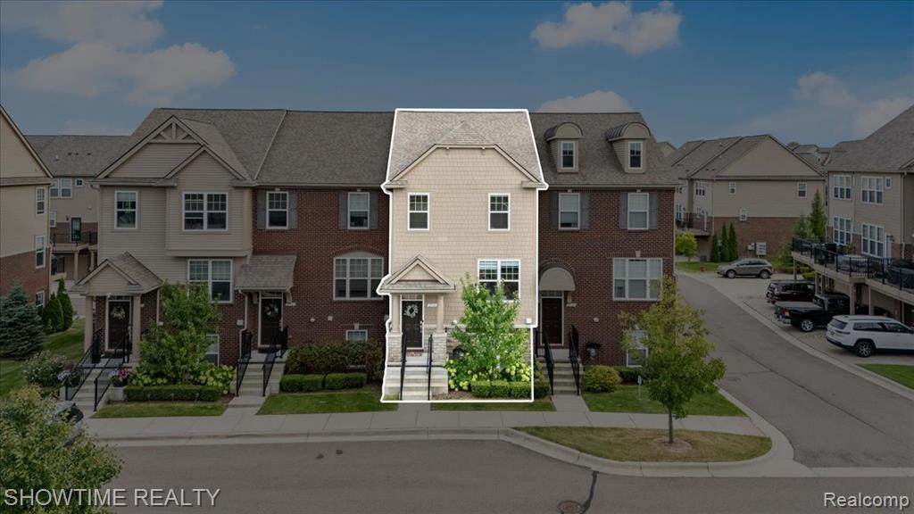 2734 Helmsdale Circle - Photo 1