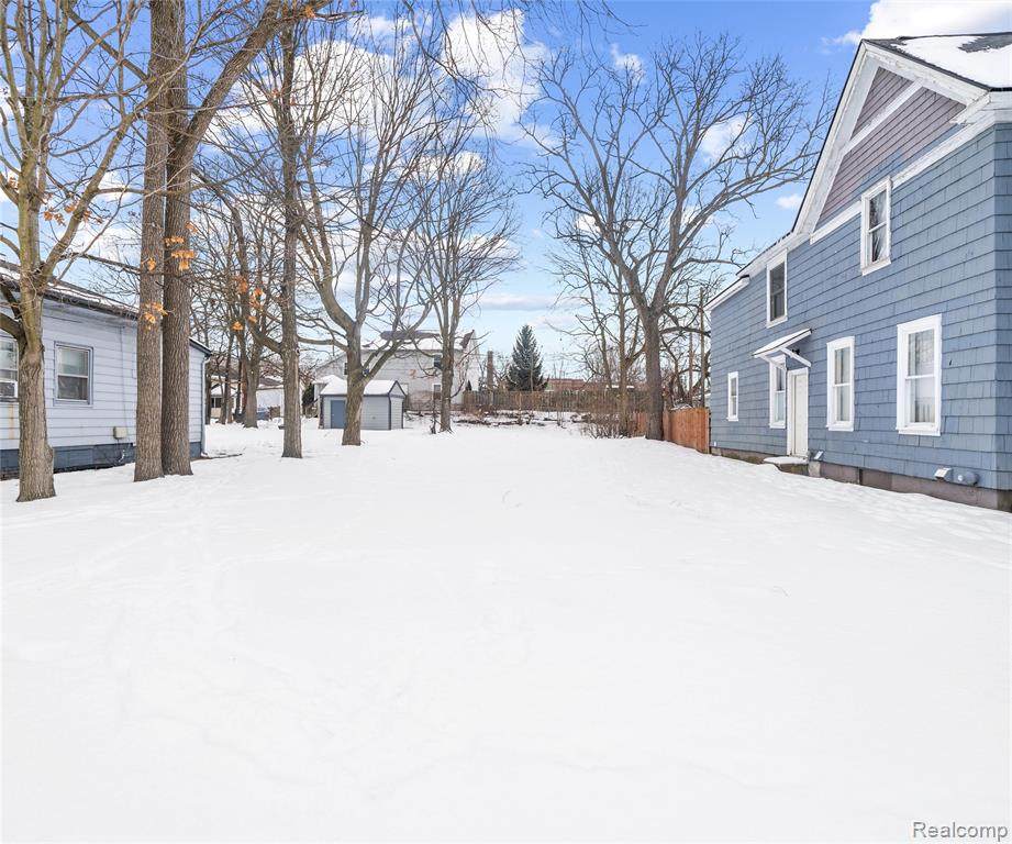 12 River Street - Photo 1