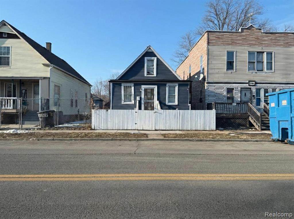 8096 Chamberlain Street - Photo 1