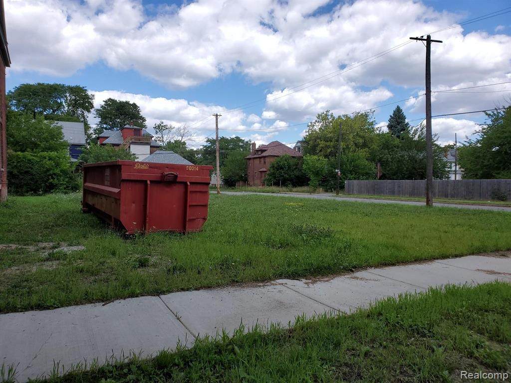 https://bt-photos.global.ssl.fastly.net/michigan/orig_boomver_1_651869139-2.jpg