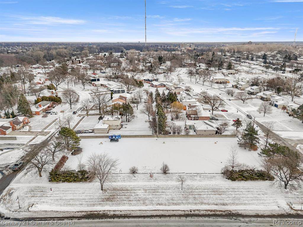26026 Southfield Road - Photo 1