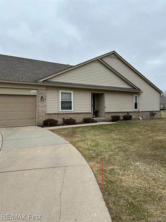 34267 Birchway Circle - Photo 1