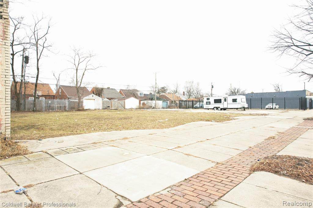 https://bt-photos.global.ssl.fastly.net/michigan/orig_boomver_1_652051975-2.jpg