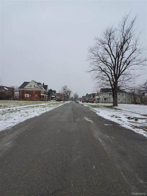 126 Westminster - Photo 1