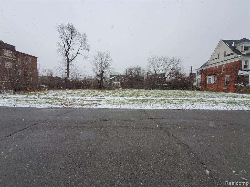 https://bt-photos.global.ssl.fastly.net/michigan/orig_boomver_1_652063677-2.jpg