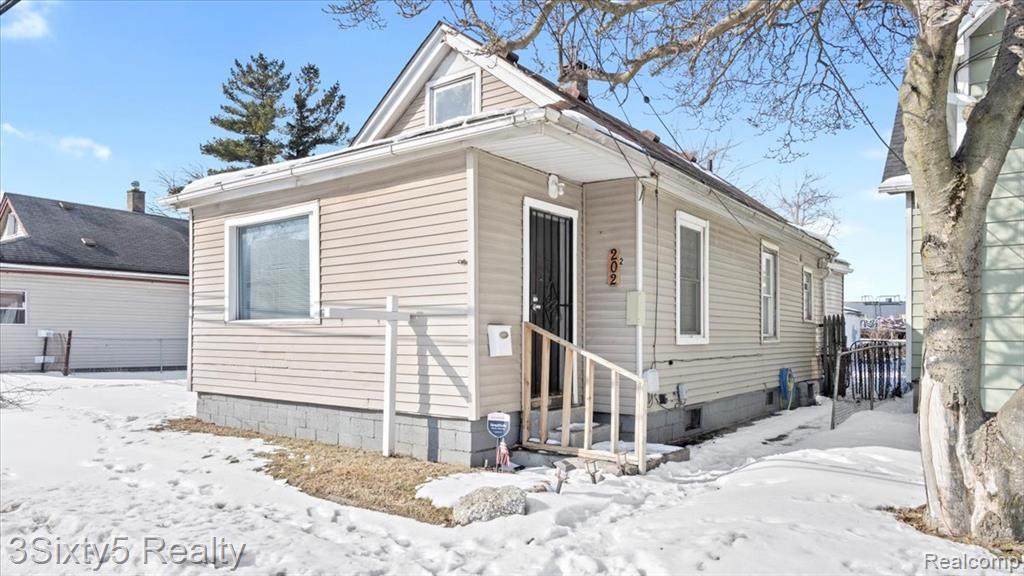 202 Haltiner Street - Photo 1