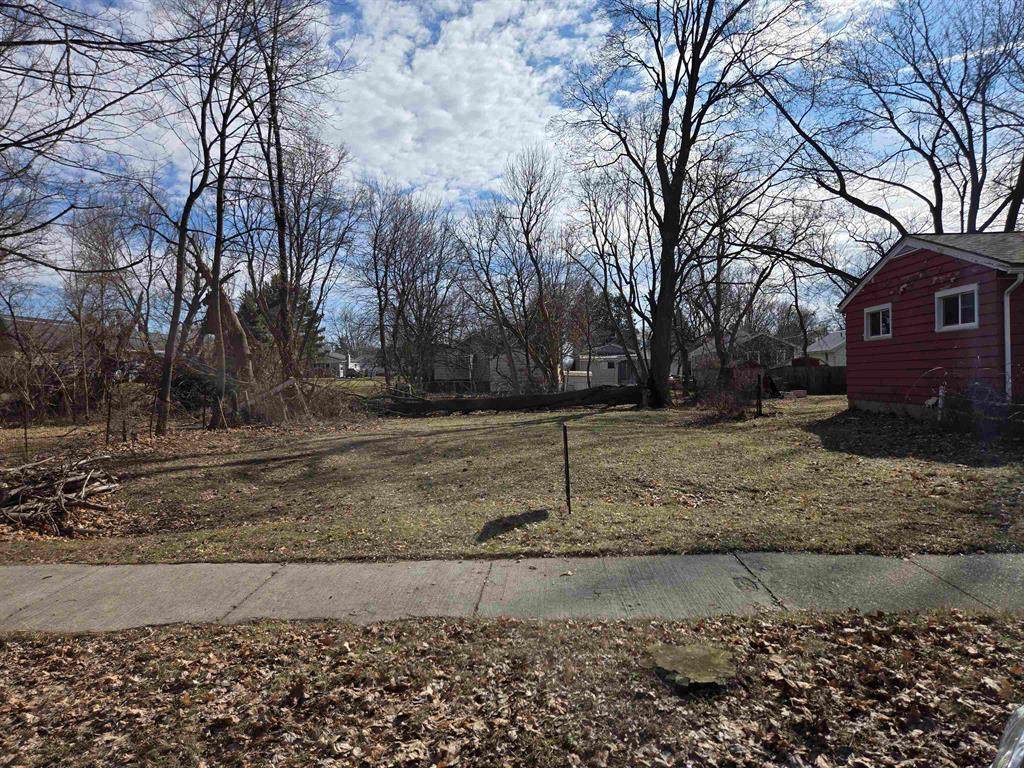 840 Harris Street - Photo 1