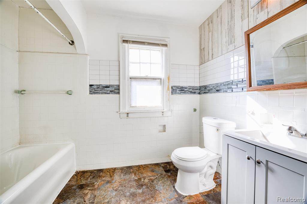 https://bt-photos.global.ssl.fastly.net/michigan/orig_boomver_1_652160478-2.jpg