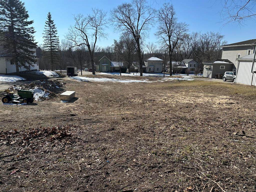 528 Main Street - Photo 1