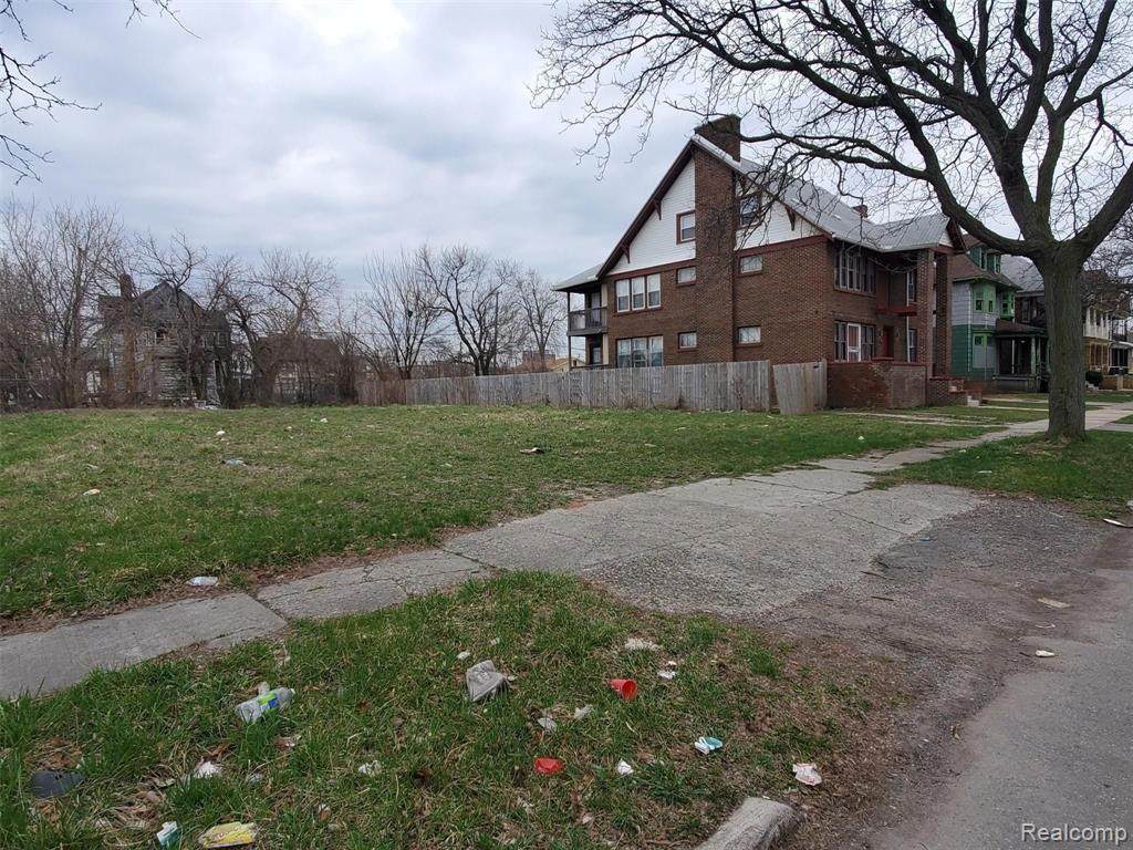 https://bt-photos.global.ssl.fastly.net/michigan/orig_boomver_1_652293638-2.jpg