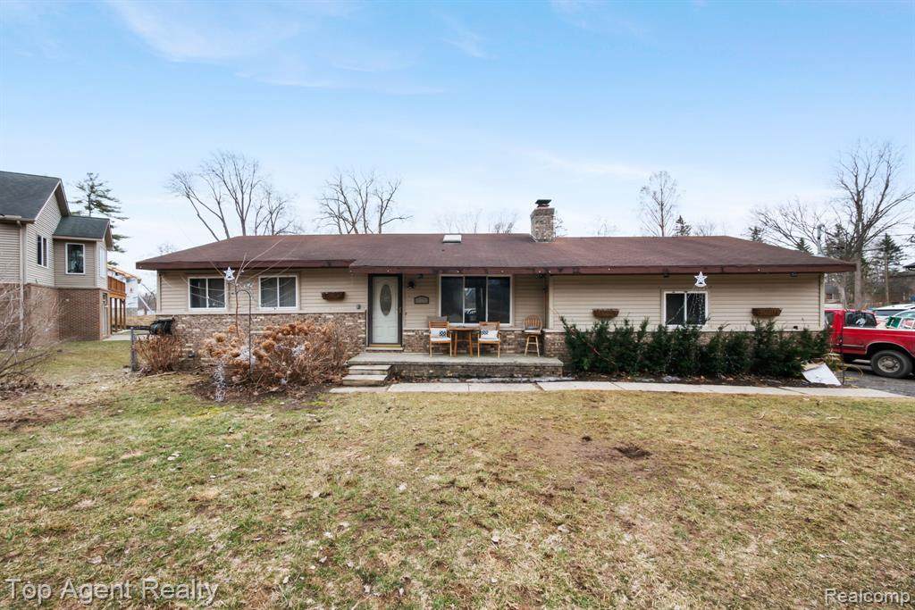 2065 Ridgemont Street - Photo 1