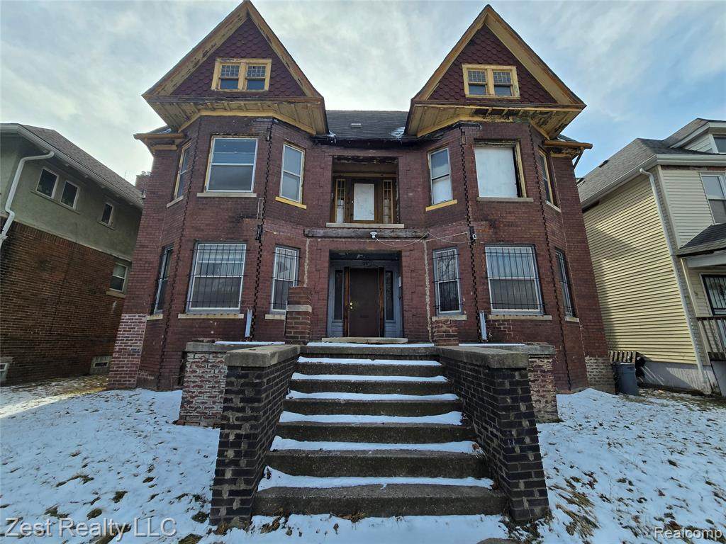 691 Clairmount Street - Photo 1
