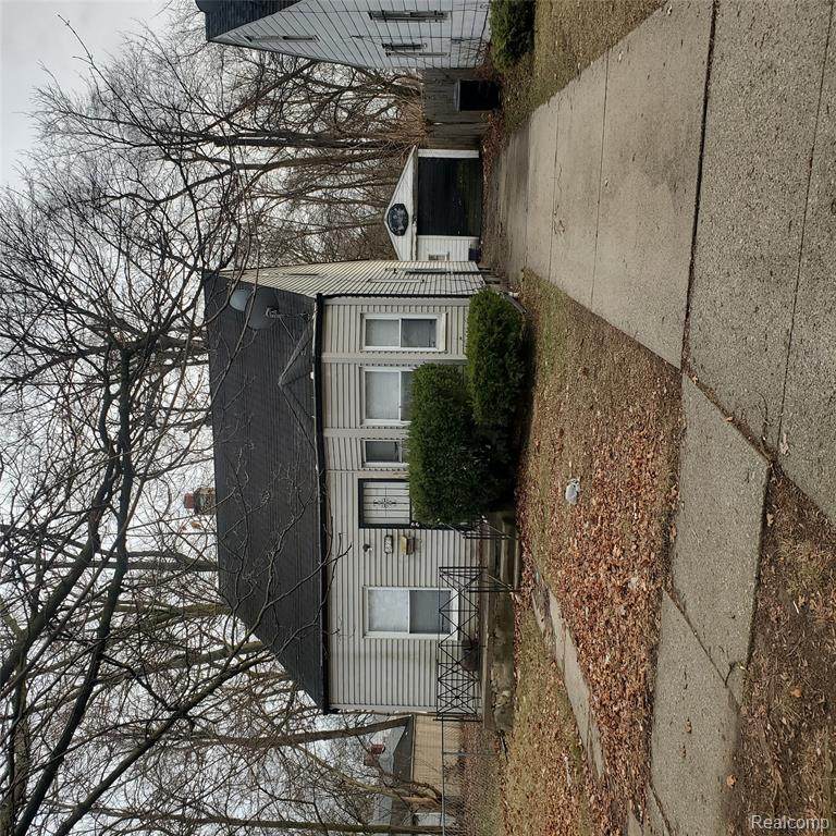 18231 Pembroke Avenue - Photo 1