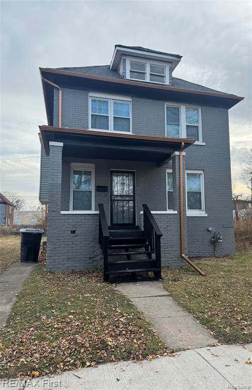 556 Leicester Court - Photo 1