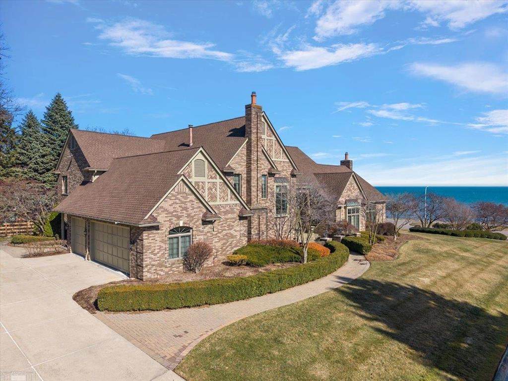 https://bt-photos.global.ssl.fastly.net/michigan/orig_boomver_1_652550400-2.jpg