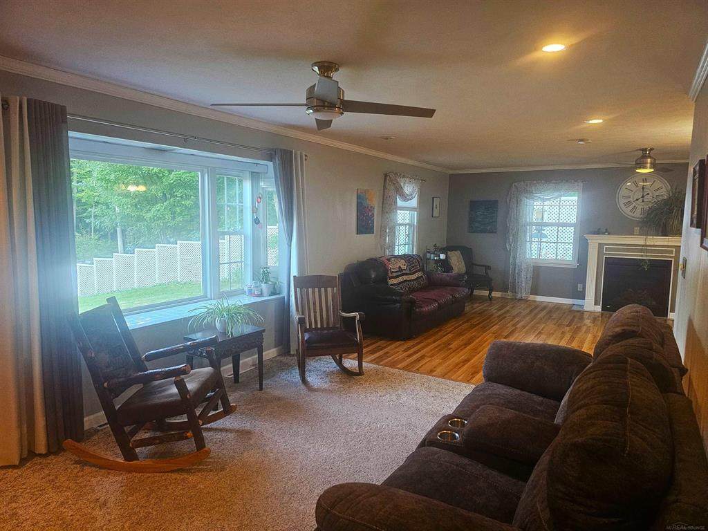 https://bt-photos.global.ssl.fastly.net/michigan/orig_boomver_1_652645788-2.jpg