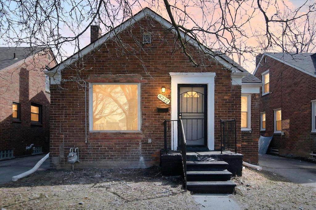 8222 Roselawn Street - Photo 1