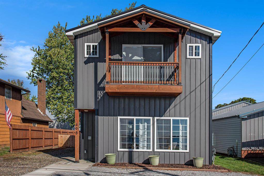498 Warren Road - Photo 1