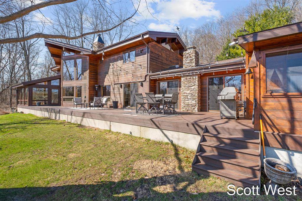 2870 Grand River Drive - Photo 1
