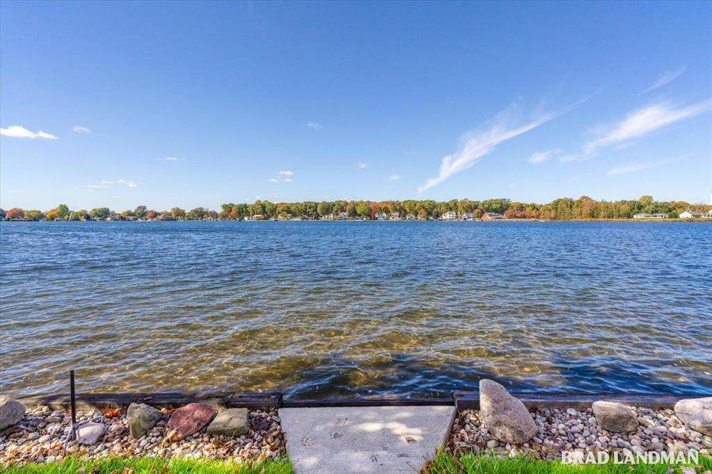 https://bt-photos.global.ssl.fastly.net/michigan/orig_boomver_1_652744695-2.jpg