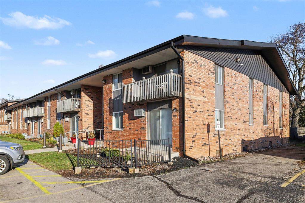 606 Lynn Avenue - Photo 1