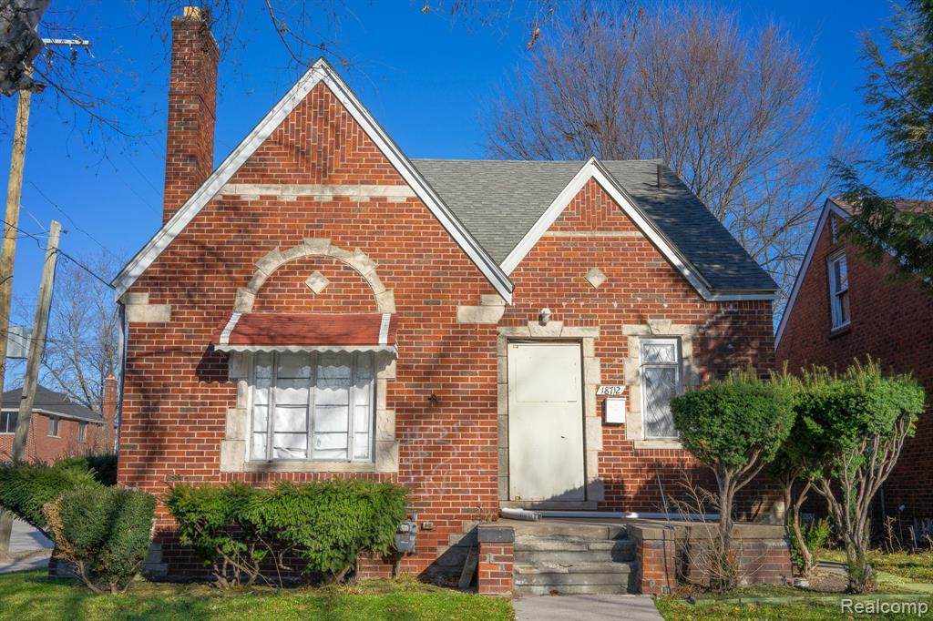 18712 Waltham Street - Photo 1
