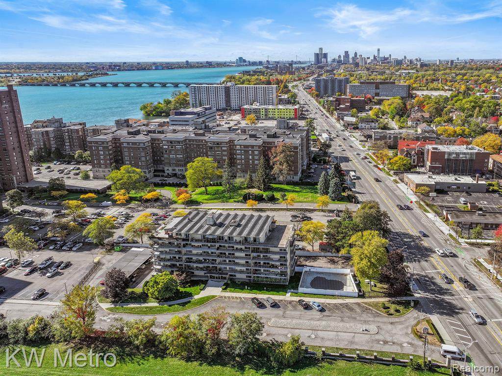 https://bt-photos.global.ssl.fastly.net/michigan/orig_boomver_1_652793603-2.jpg