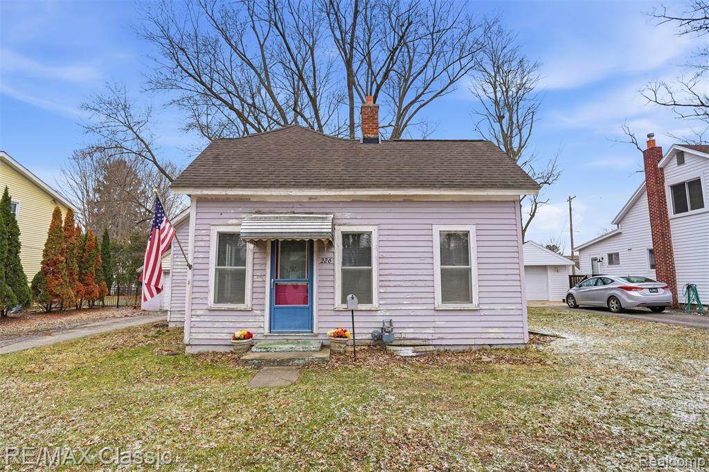 226 Franklin Street - Photo 1