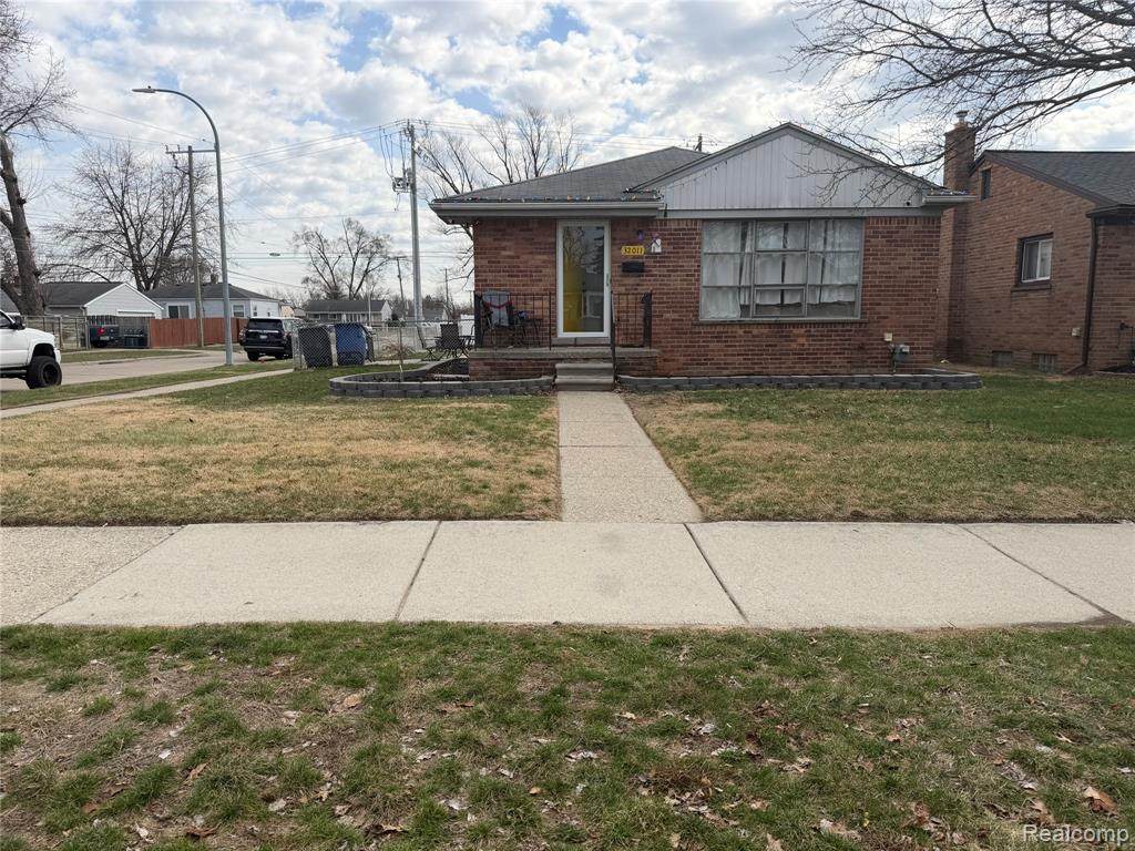 32011 Grandview Avenue - Photo 1