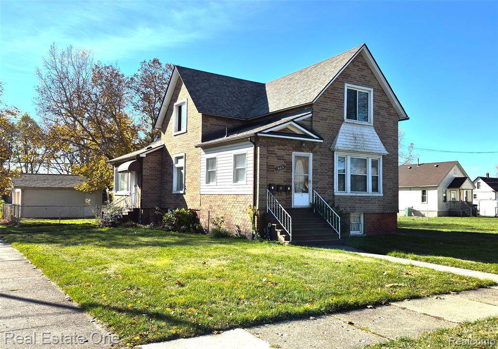505 Forest Street - Photo 1