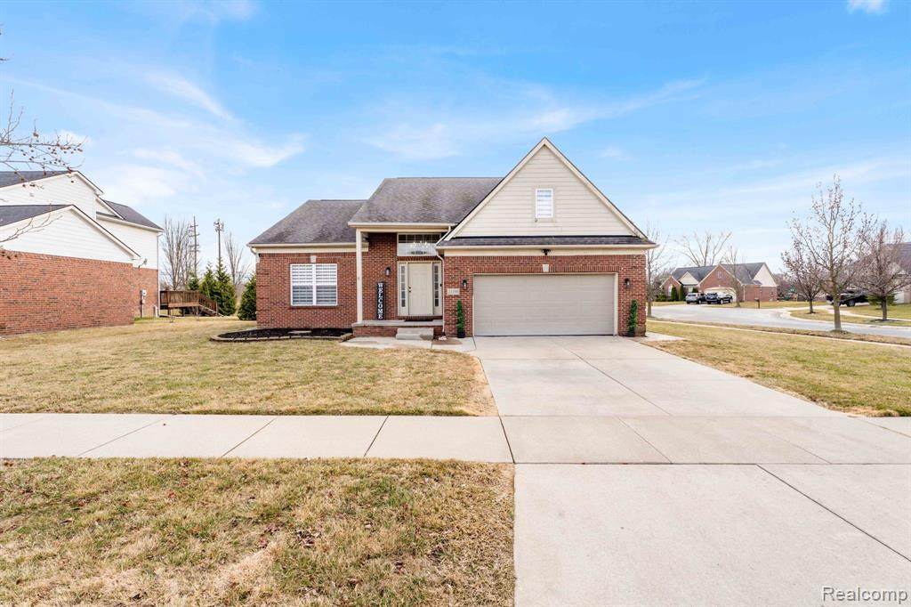 21196 Oak Ridge Drive - Photo 1
