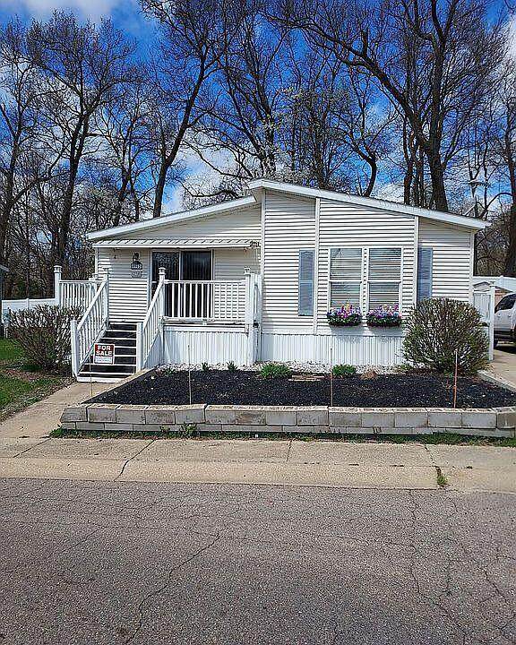 8962 Woodland Avenue - Photo 1