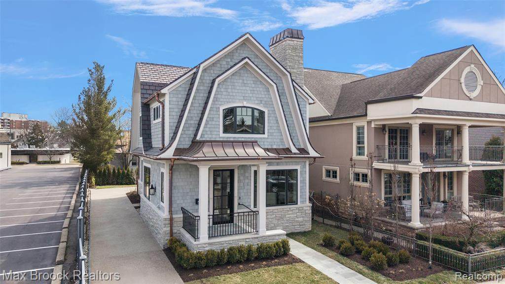 535 Henrietta Street - Photo 1