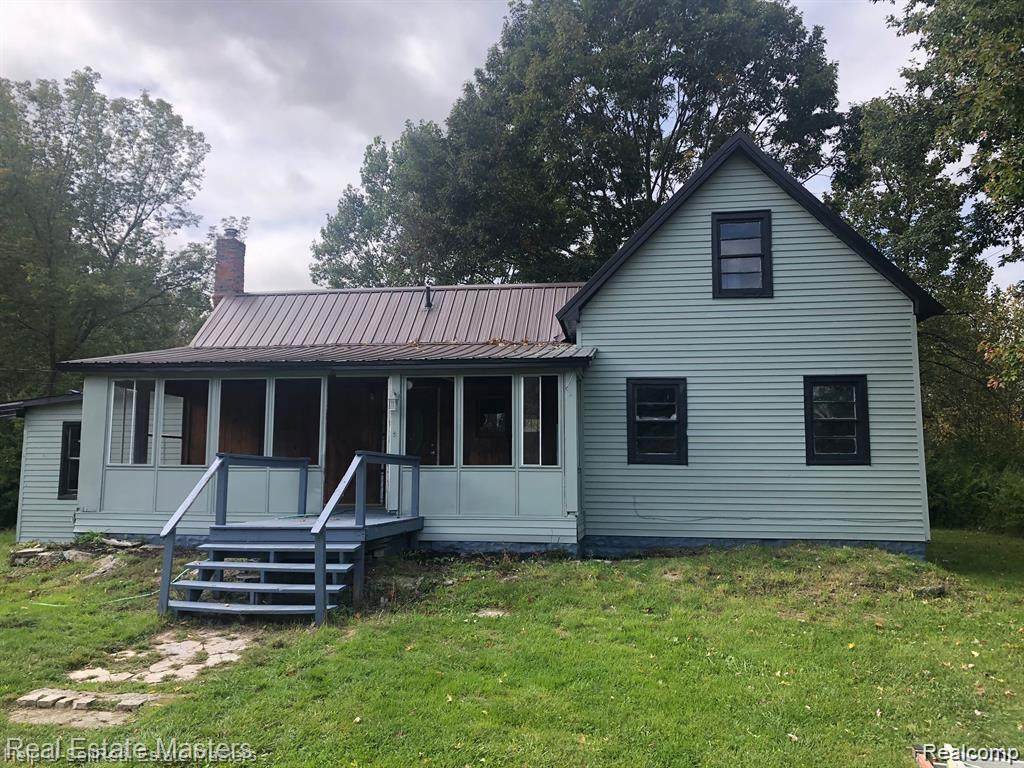 7627 Lapeer Road - Photo 1