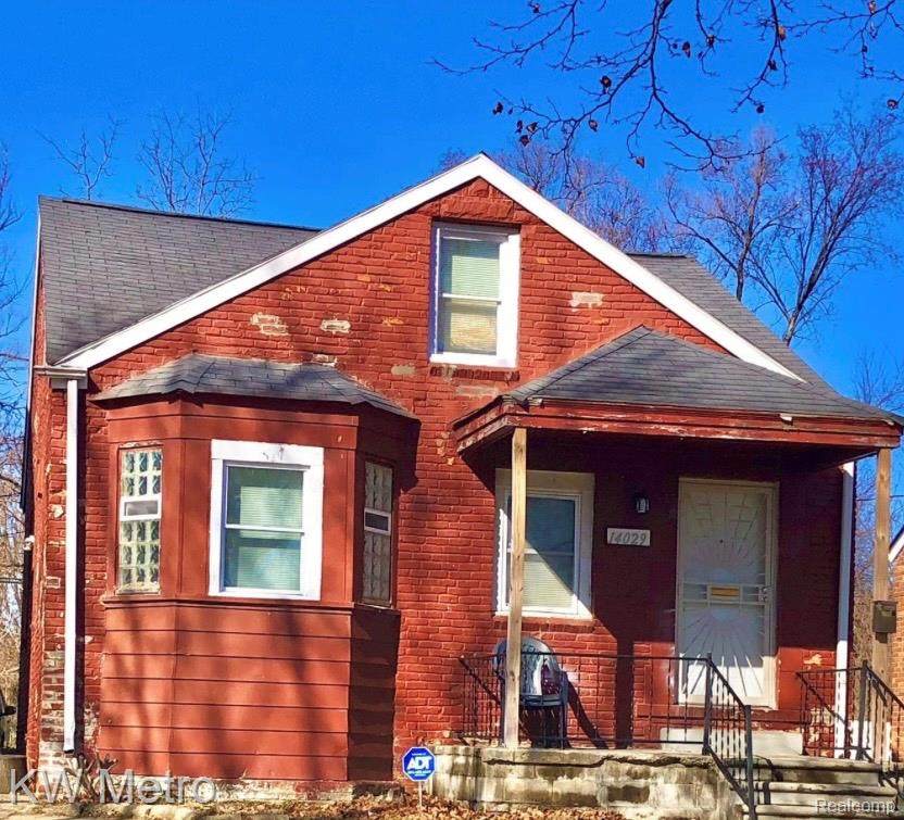 14029 Grandville Avenue - Photo 1