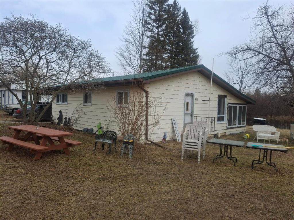 121 Haddix Boulevard - Photo 1