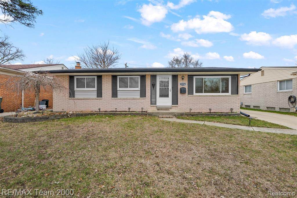 39784 Hillary Drive - Photo 1