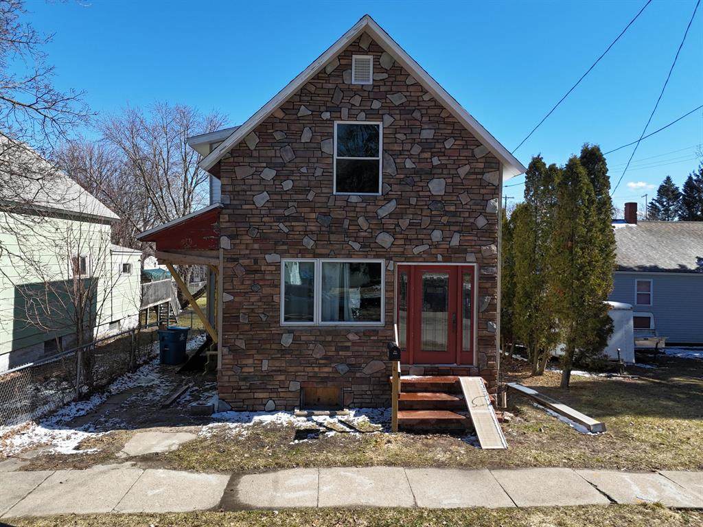 519 Davis Street - Photo 1