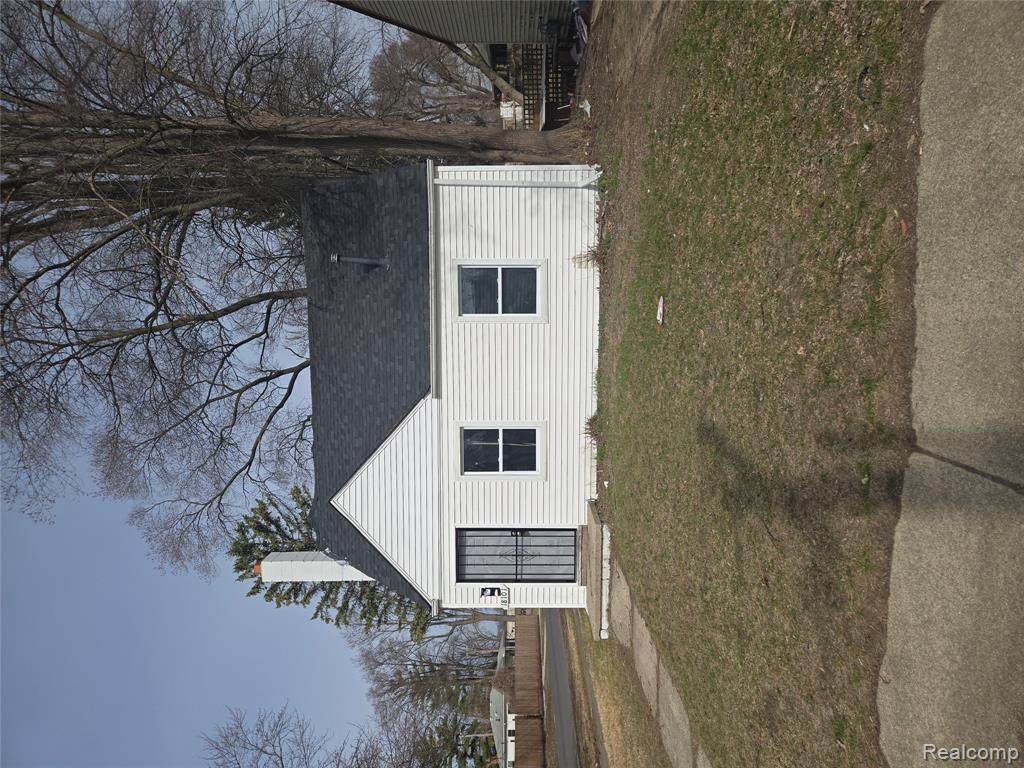 18101 Cornwall Street - Photo 1