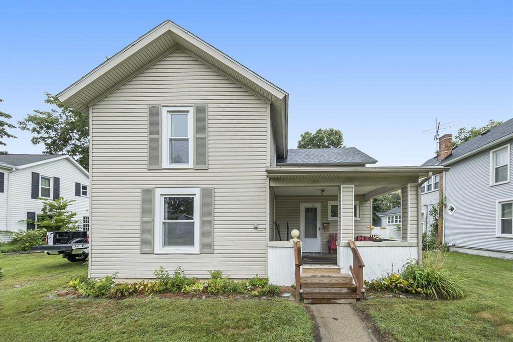 128 1st Street - Photo 1
