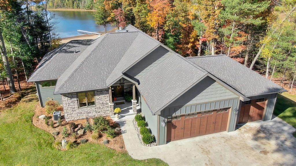 248 Carolyn Drive - Photo 1