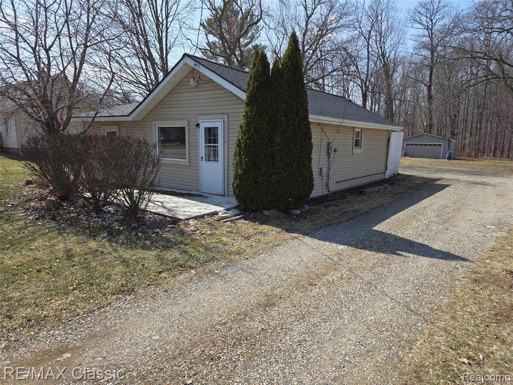 3259 State Road - Photo 1