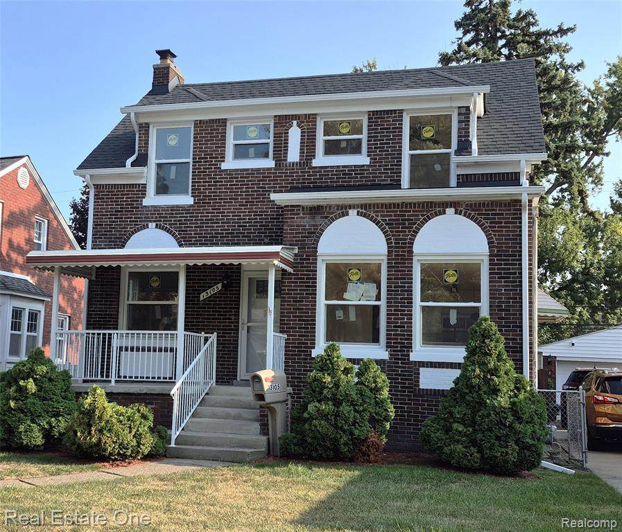 13105 Oakdale Street - Photo 1