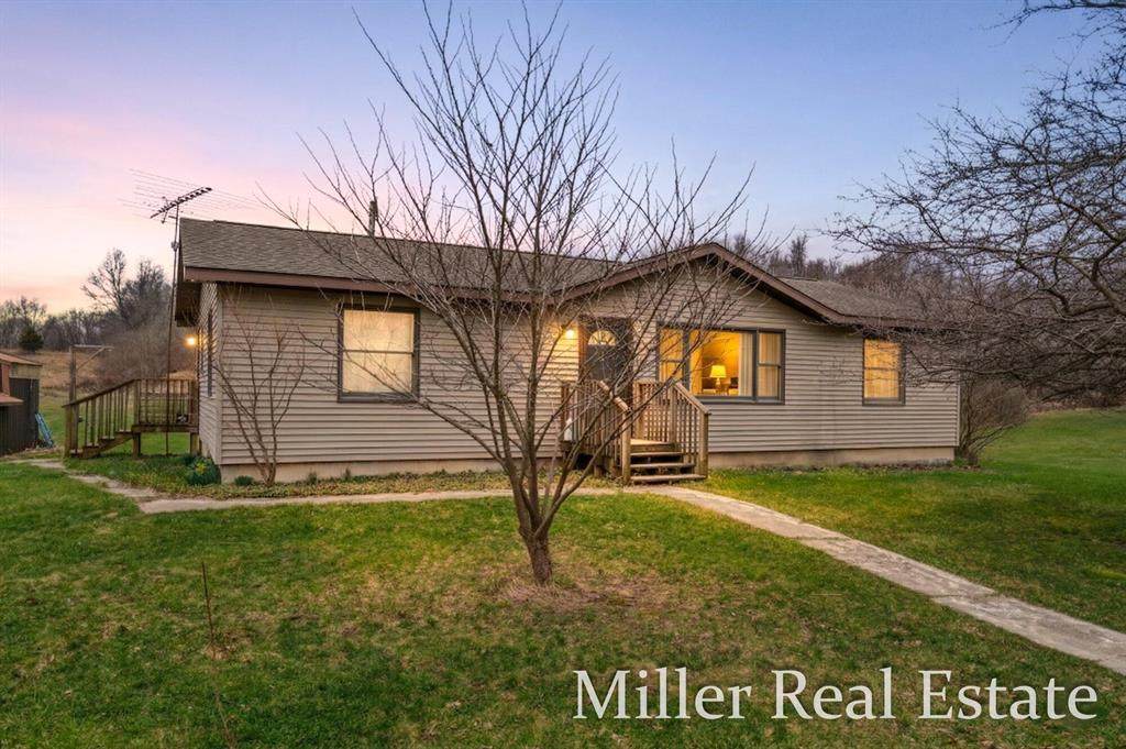 6130 Gurd Road - Photo 1