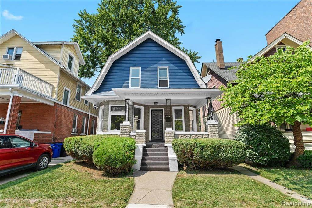 1174 Seward Street - Photo 1