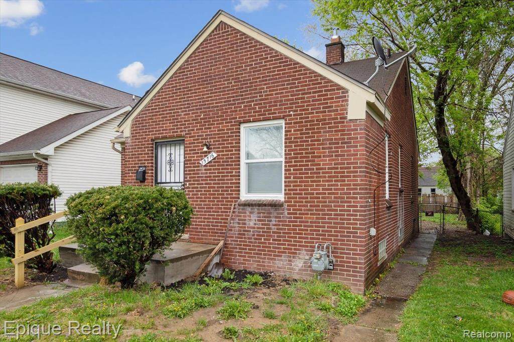 15716 Patton Street - Photo 1