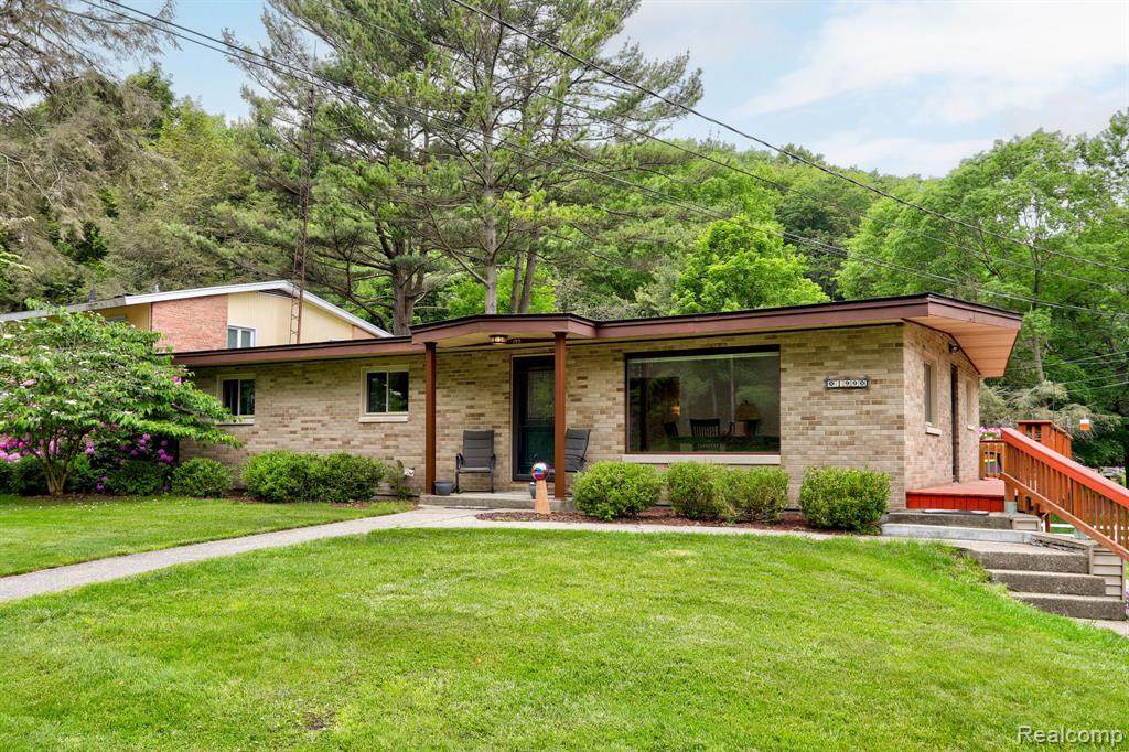 199 Grand Avenue - Photo 1