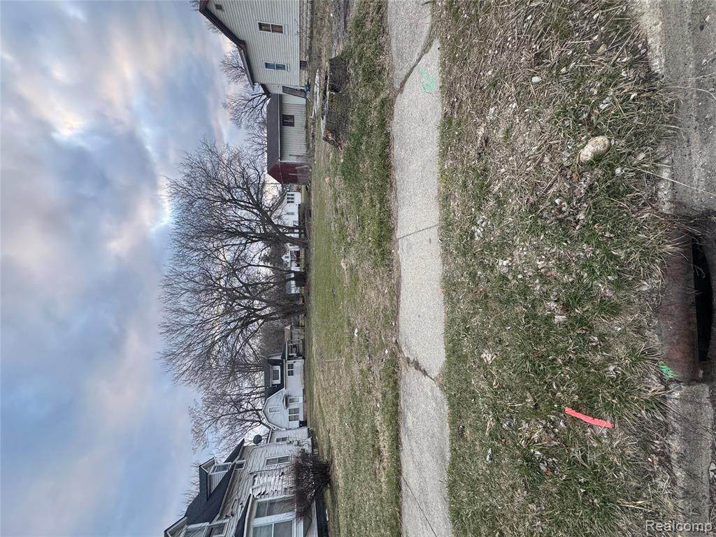 68 Lake Street - Photo 1