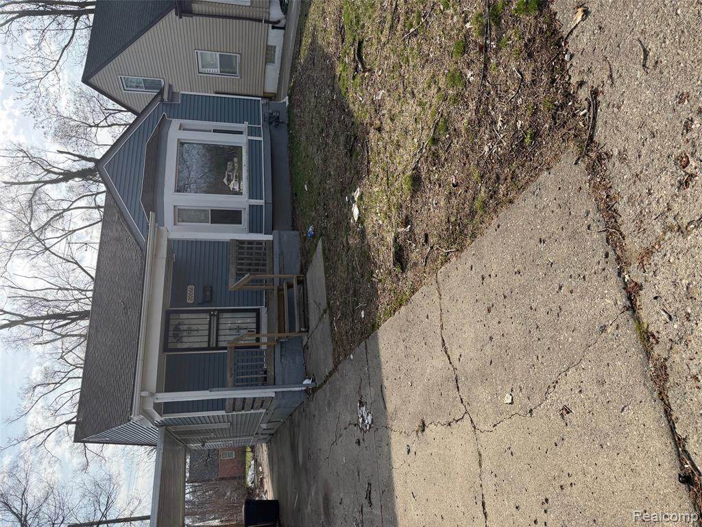 https://bt-photos.global.ssl.fastly.net/michigan/orig_boomver_1_653111500-2.jpg