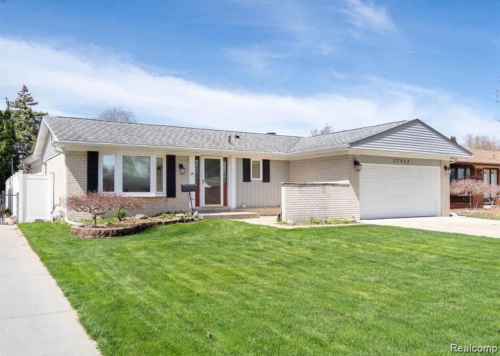 37653 Longacre Drive - Photo 1